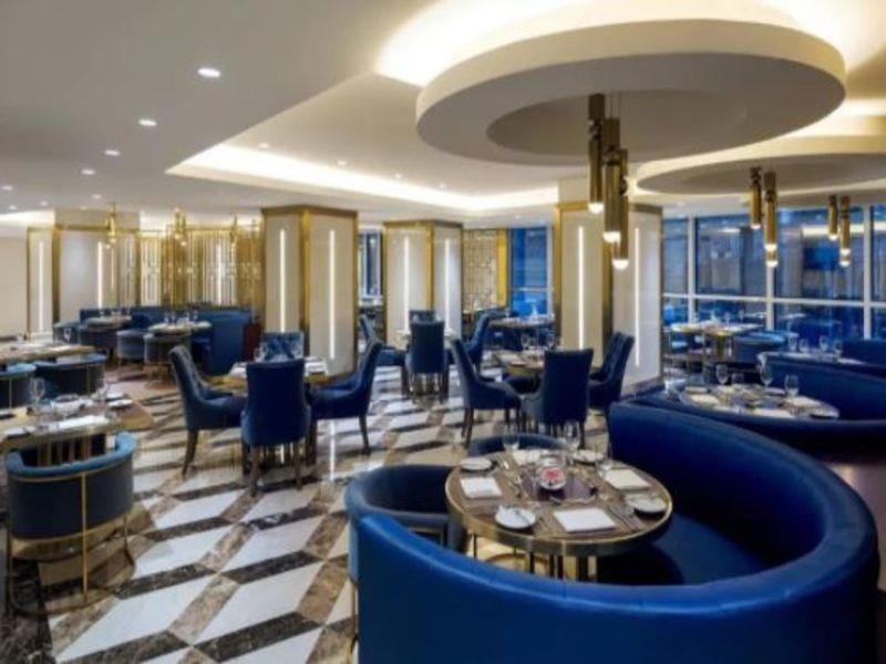 쉐라톤 마카 자발 알 카바 호텔 메카 외부 사진 The interior of the restaurant