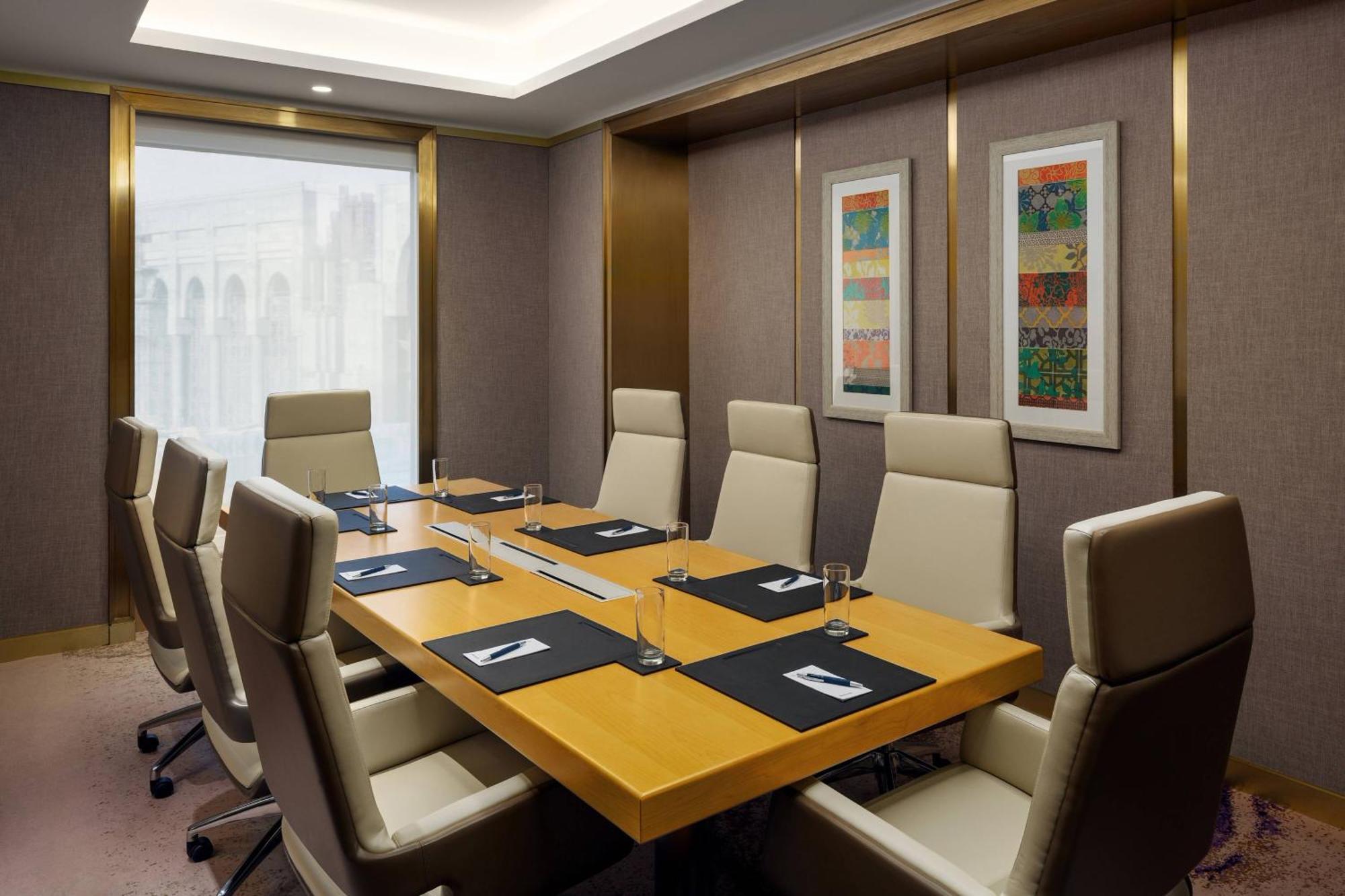 쉐라톤 마카 자발 알 카바 호텔 메카 외부 사진 Boardroom at the Conrad Dubai